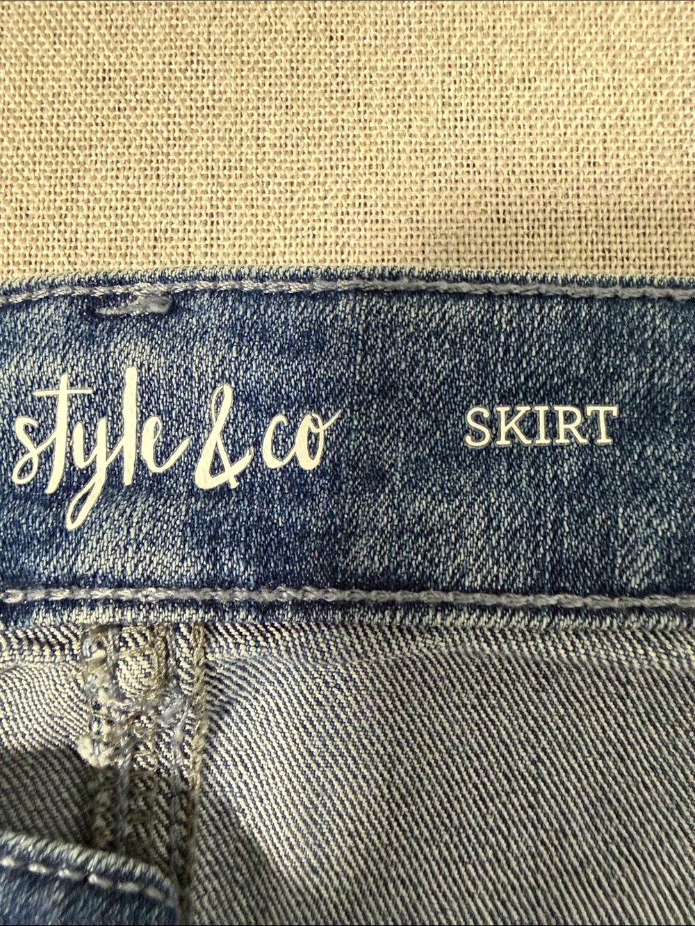 Style & Co Blue Denim Embroidered Floral Skirt Size 8 - Picture 8 of 13